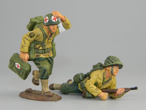 King & Country DD004 Ranger Loading Carbine & Running Medic Review