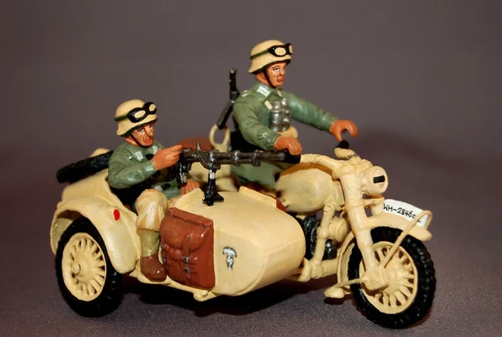 AK008 Motorcycle Combination & Crew