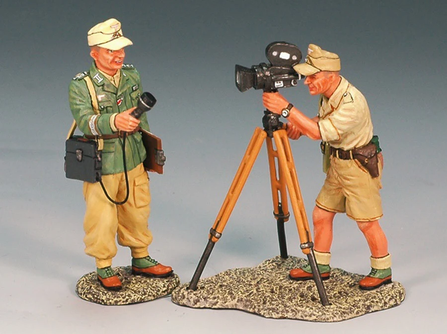 AK054 Afrika Korps Newsreel Crew