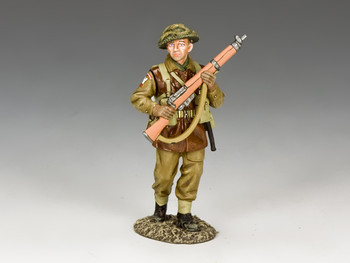 BBB004 Advancing Infantryman by King & Country