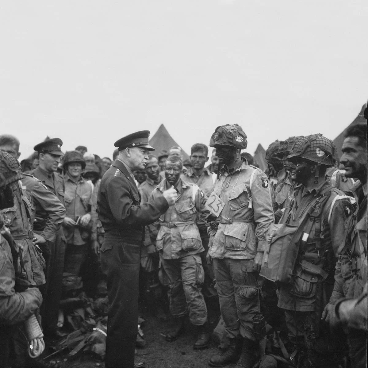 Eisenhower talking with American paratroopers before the Normandy invasion