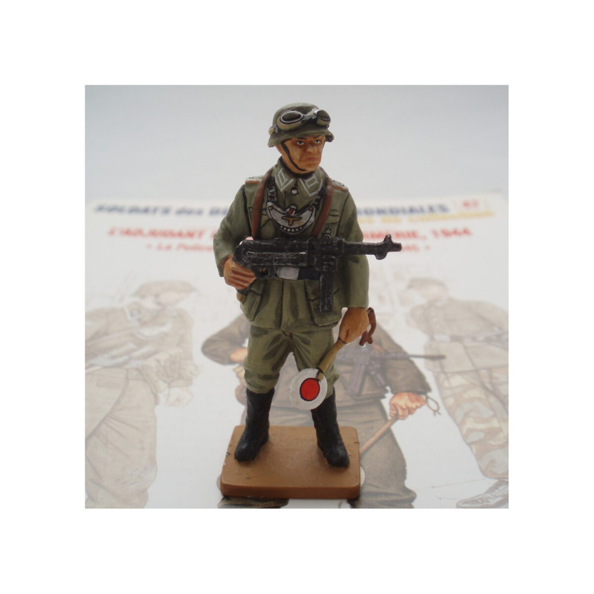 Del Prado German Feldgendarmerie 1944 reference figure photograph