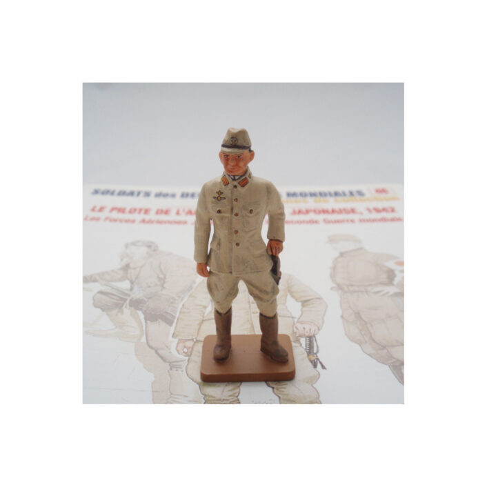 Del Prado Japanese Aviation Lieutenant 1942 reference figure photograph
