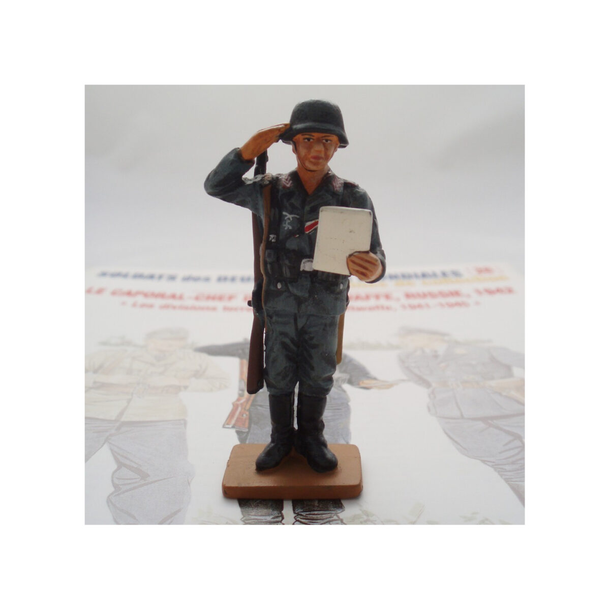 Del Prado Luftwaffe Corporal 1942 reference figure photograph
