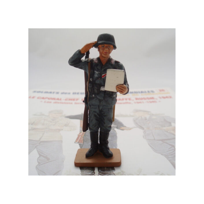 Del Prado Luftwaffe Corporal 1942 reference figure photograph