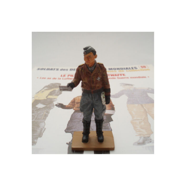 Del Prado Luftwaffe Pilot 1944 reference figure photograph