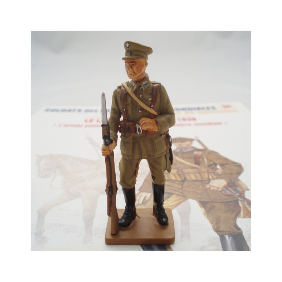 Del Prado Polish 18th Lancers Trooper 1939 reference figure photograph