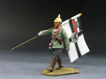 FW007 Officer w/Flag by King & Country