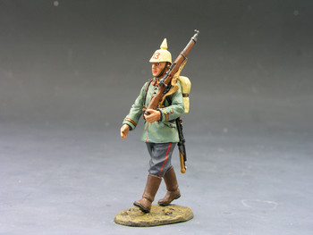 FW009 Marching Rifleman by King & Country
