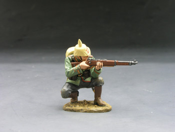 FW015 Kneeling Firing Rifleman by King & Country