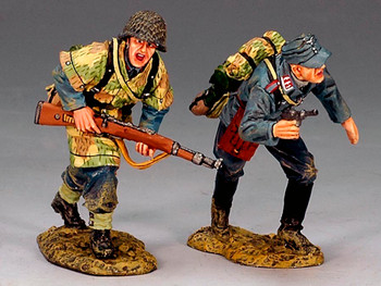 LW023 Luftwaffe Field Division Advancing Set by King & Country