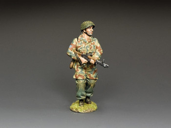 LW085 with Assault Rifle by King & Country