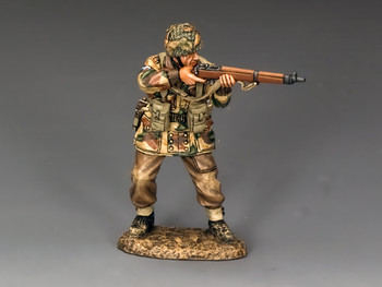 MG054(P) Sapper Tom Carpenter by King & Country