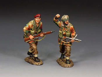 MG081 Going Into the Attack (Set of 2) by King & Country