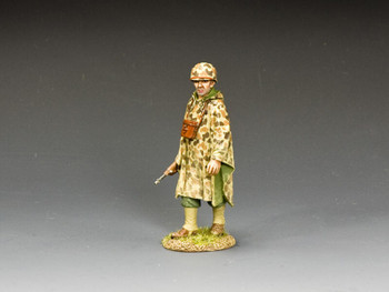 USMC060 Marine Officer w.Camouflage Poncho by King & Country