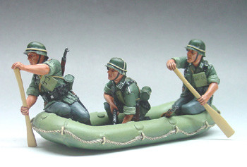 King & Country WS044 Three Assault Engineers. Set reference photograph from the Operation ToyBox media library; image © King & Country.