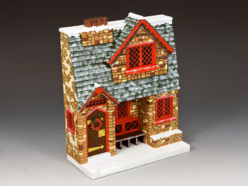 XM019-02 Santa's Christmas Cottage by King & Country